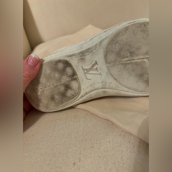 Louis Vuitton white sandals - Picture 8 of 8